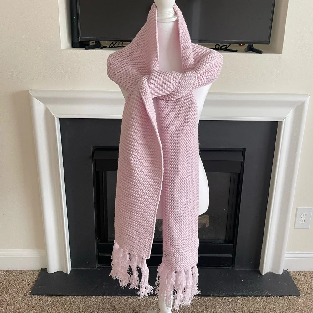 NEW UGG Women's Chunky Knit Scarf with Fringe